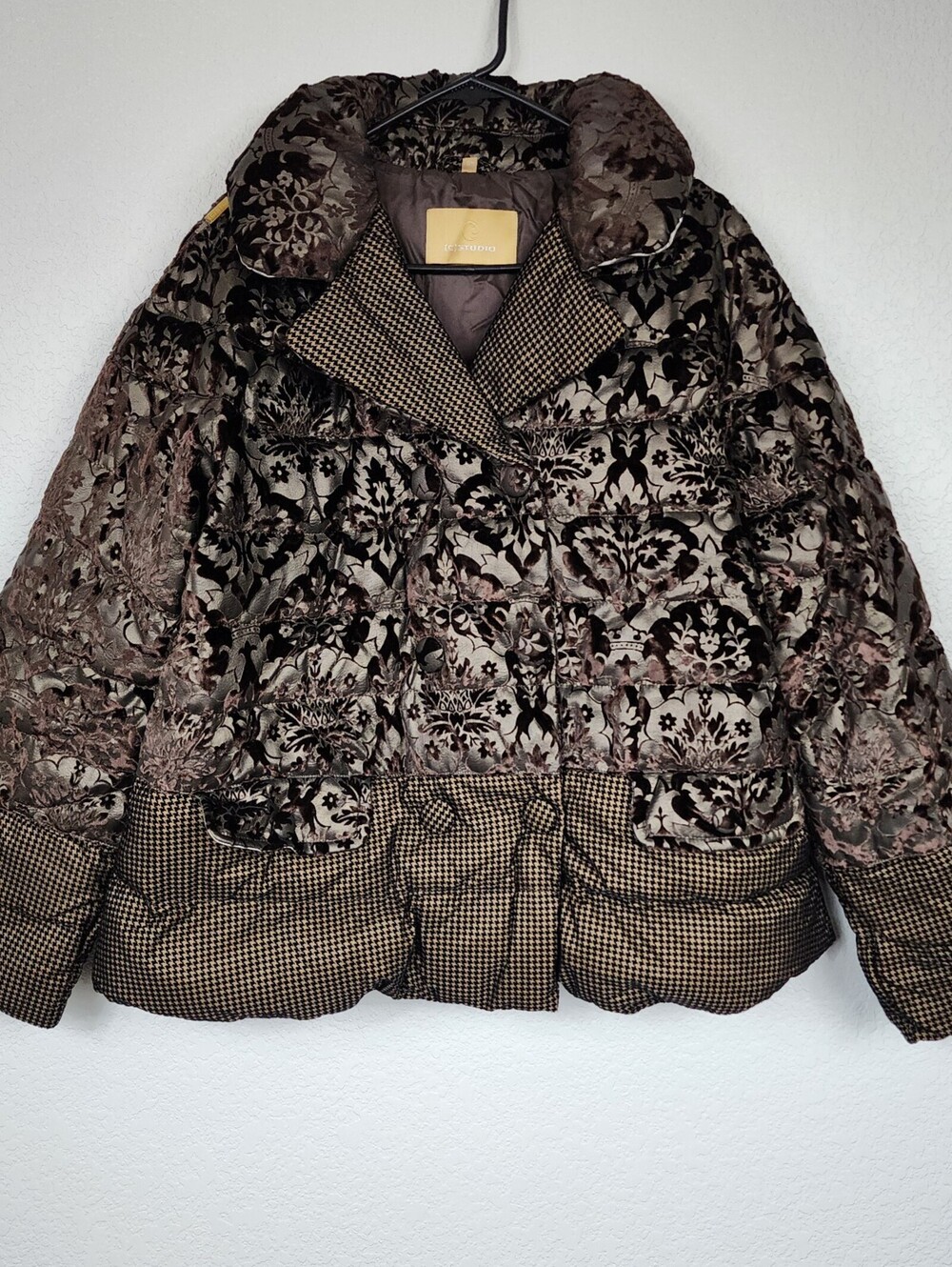 Italian Vintage Damask Size 46 Puffer Coat Jacket